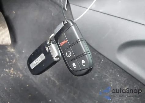 2019 Jeep Grand Cherokee Laredo 4X4 из США, поврежденный, VIN 1C4RJFAG2KC682755